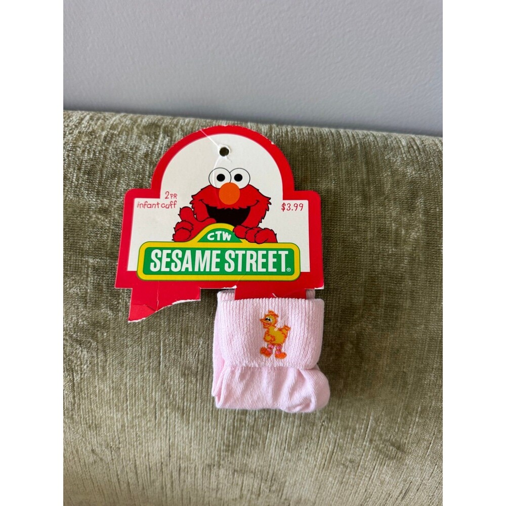 Vintage 1990s Sesame Street Big Bird Pink Socks